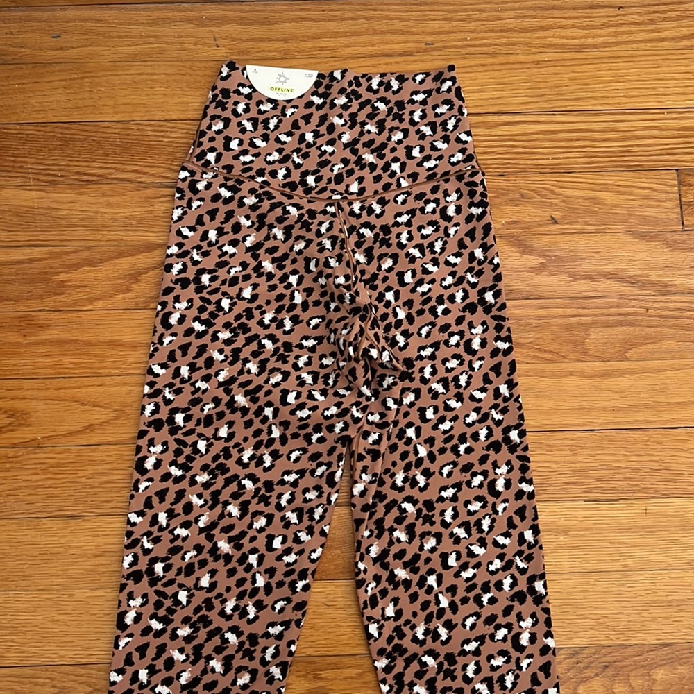 NWT Aerie Offline Neutral Leopard Crossover Leggings Sz S - Picture 9 of 11